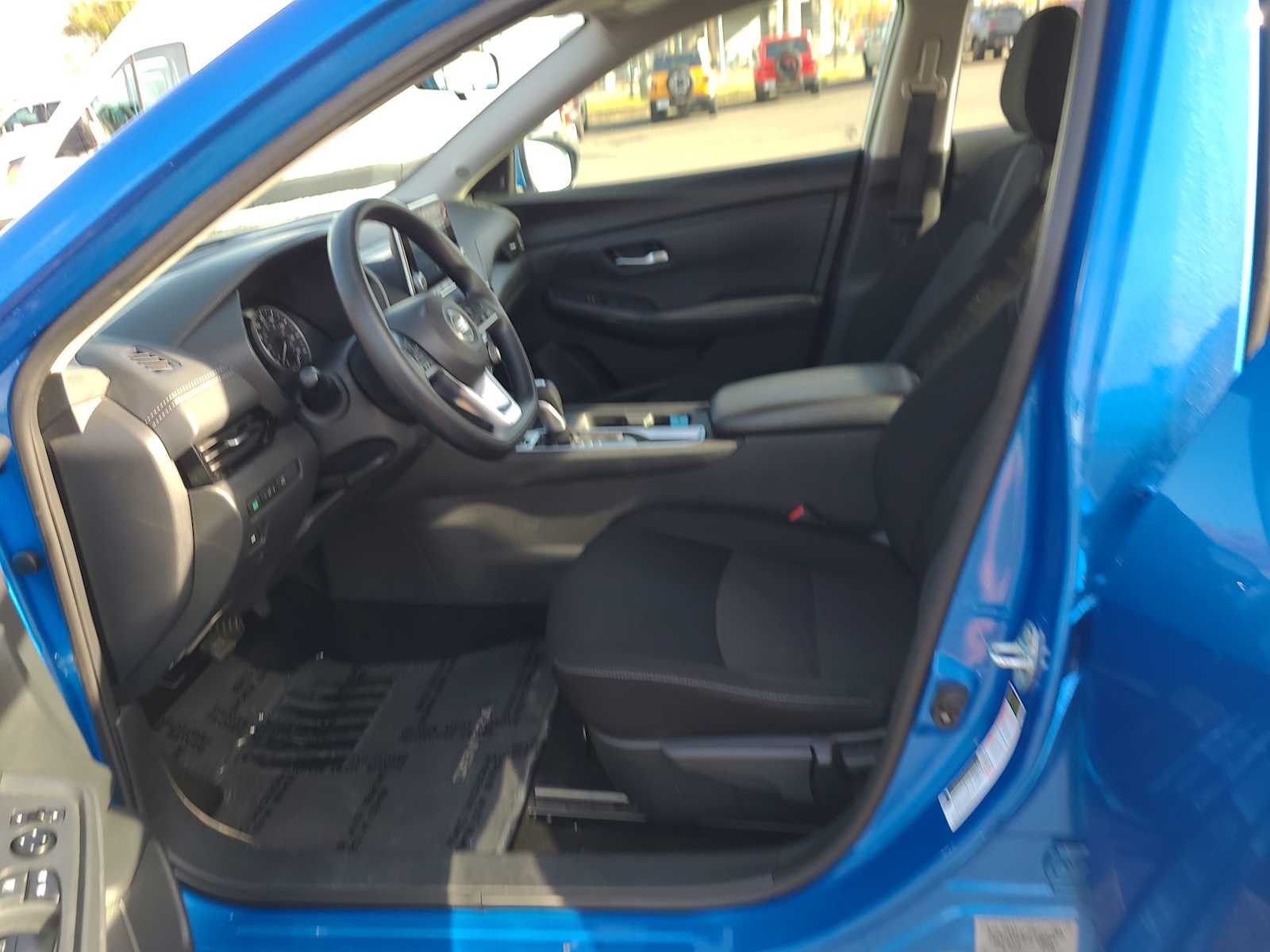 Thumbnail: 2023 Nissan Sentra - 19