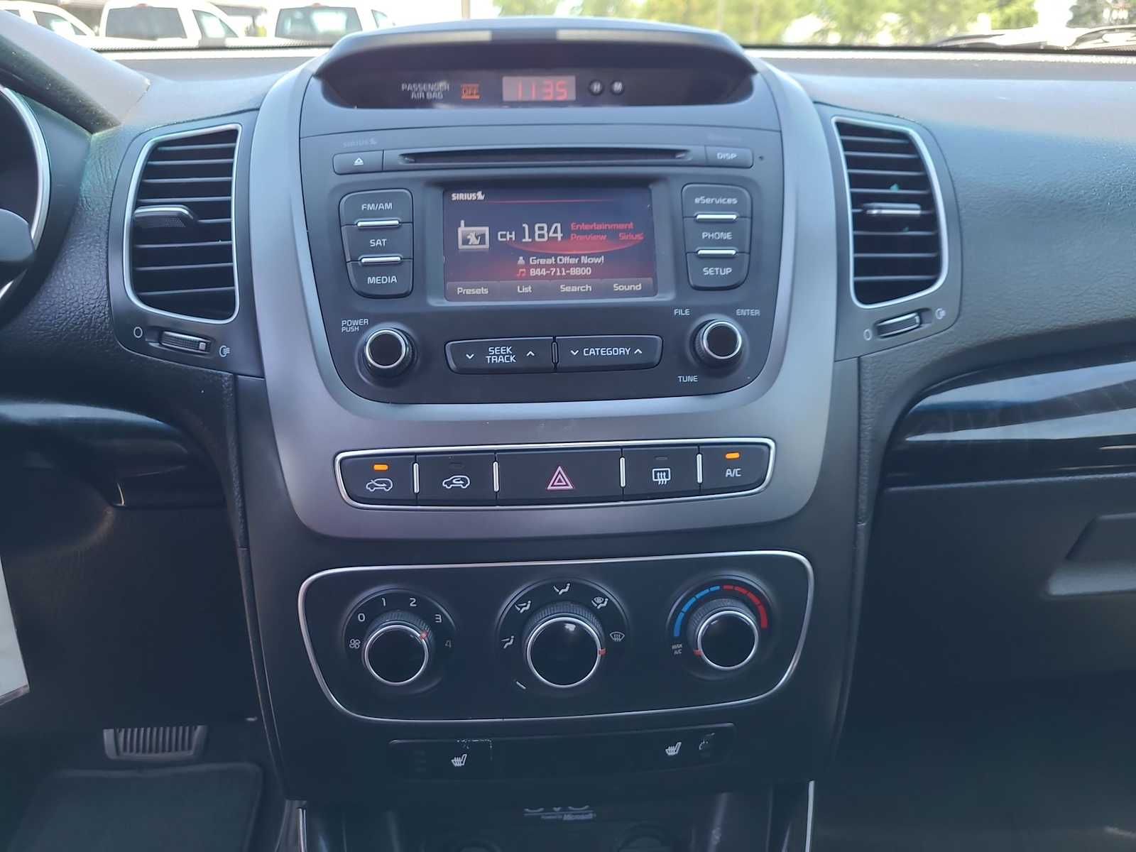 Thumbnail: 2014 Kia Sorento - 24