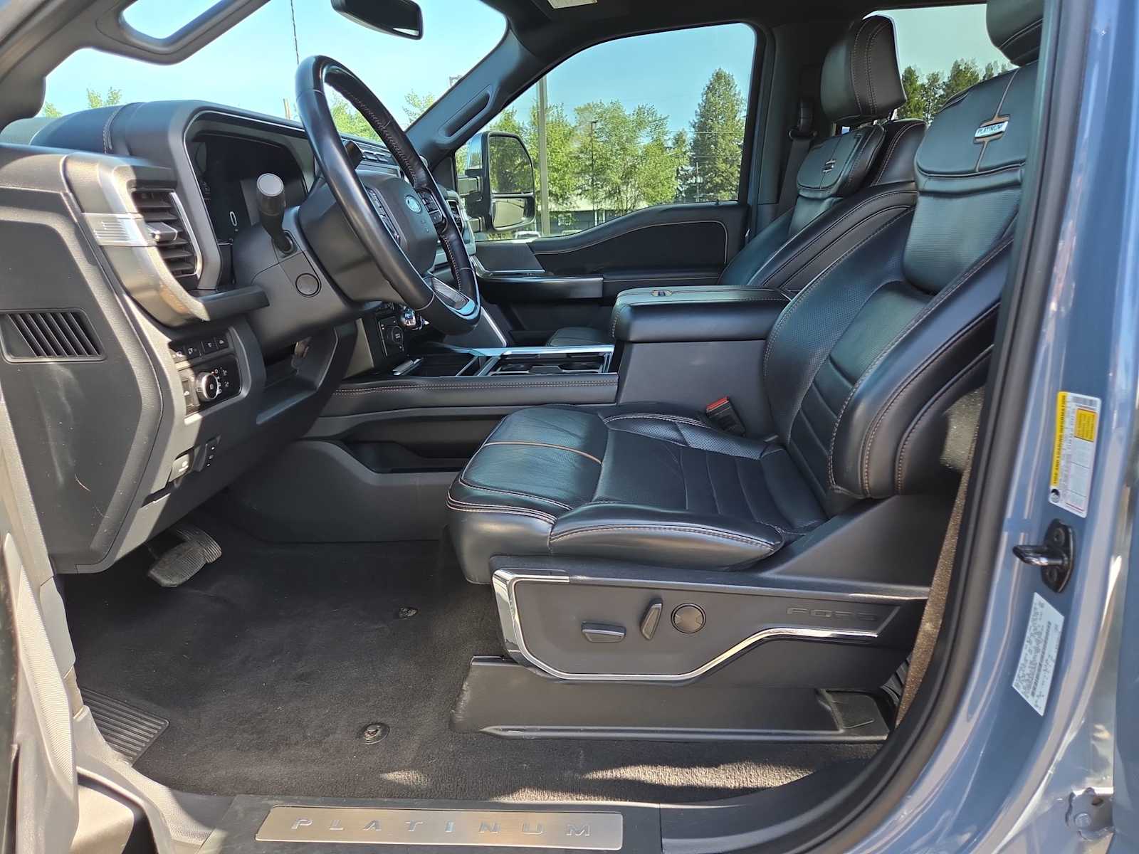 Thumbnail: 2023 Ford F-450 - 19