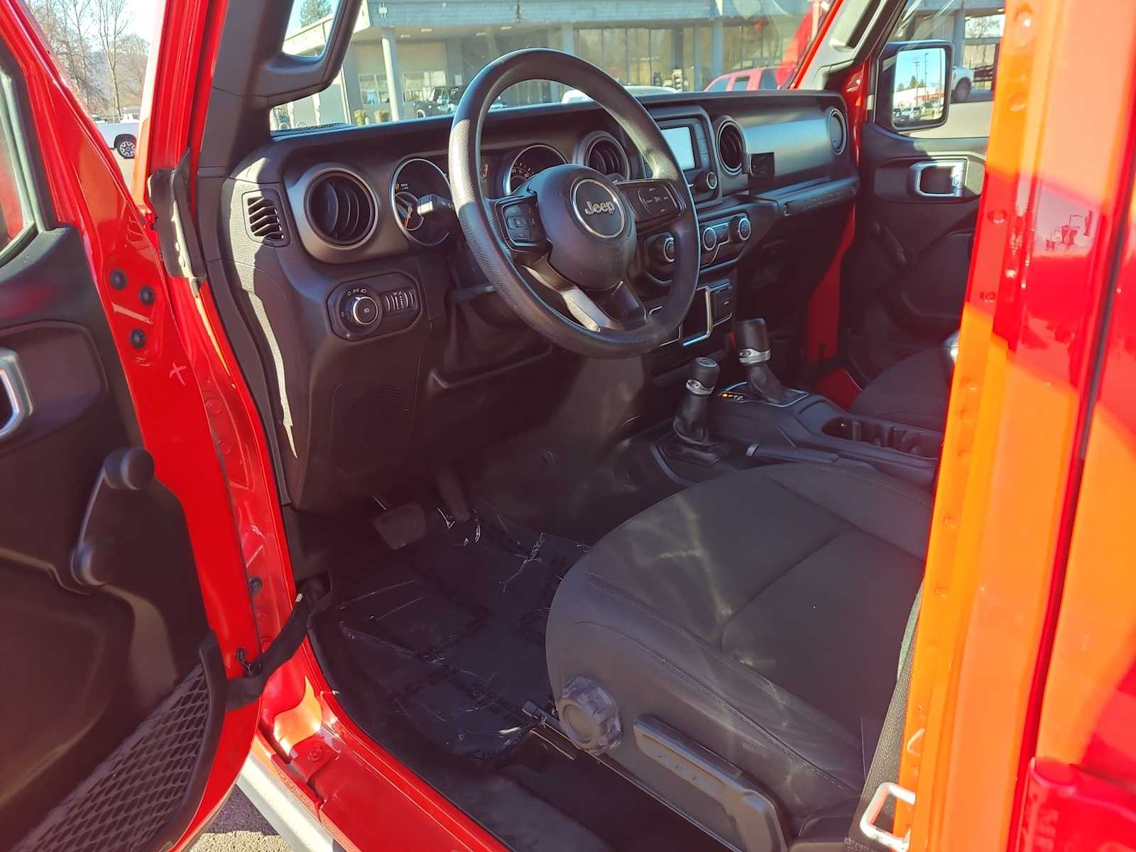 Thumbnail: 2019 Jeep Wrangler - 10