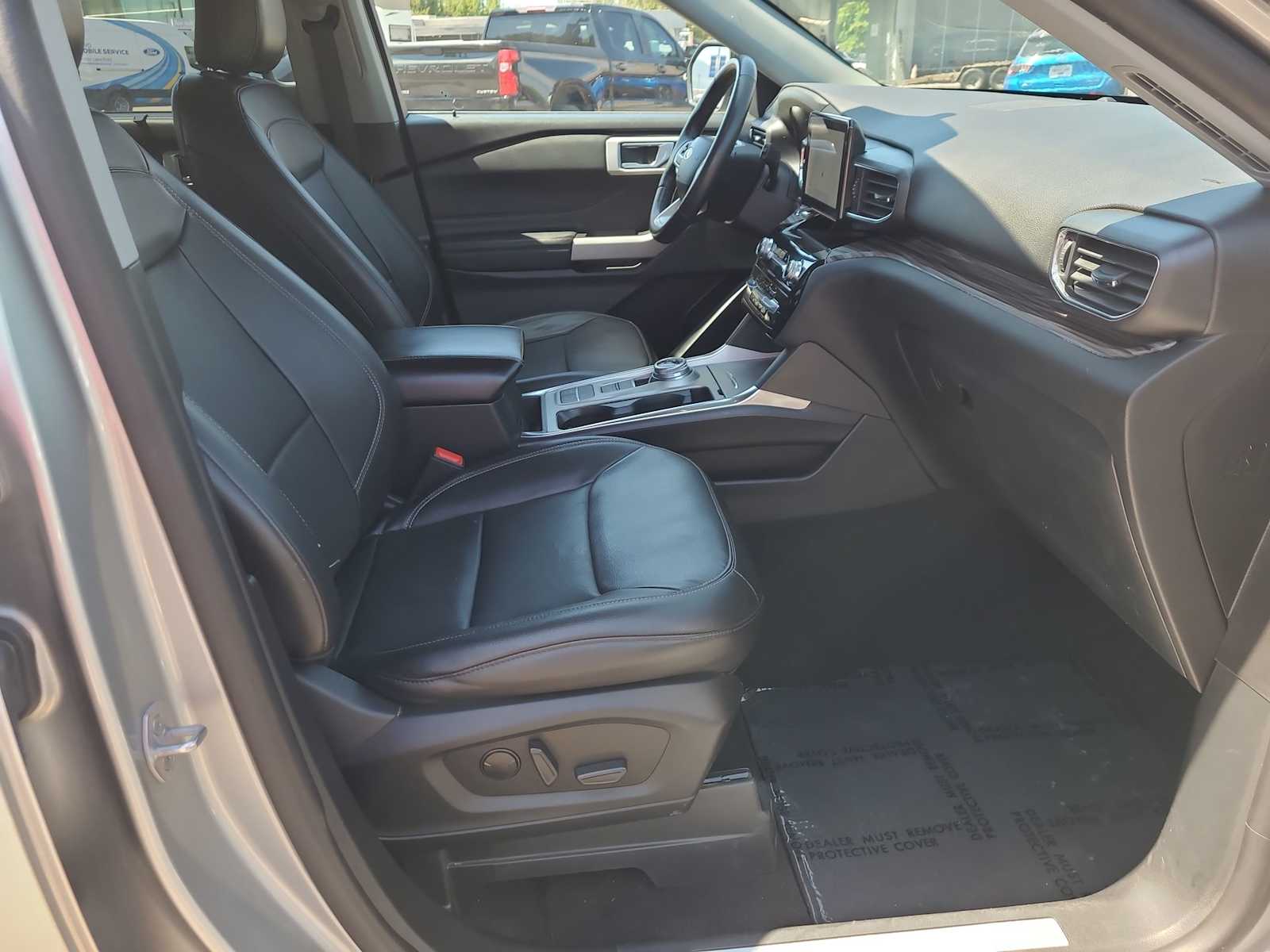 Thumbnail: 2023 Ford Explorer - 22