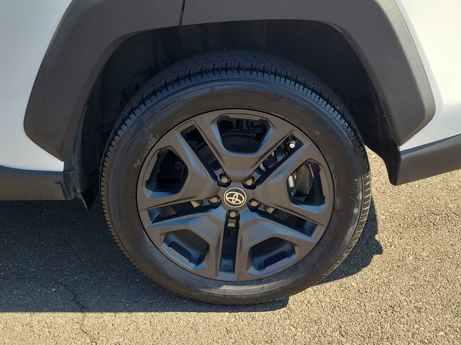 Thumbnail: 2024 Toyota RAV4 - 16