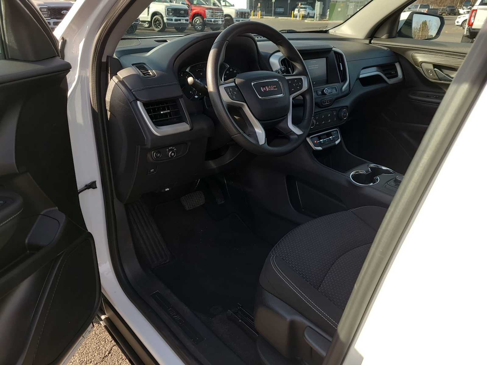 Thumbnail: 2024 GMC Terrain - 10