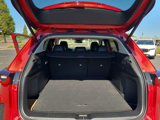 Thumbnail: 2025 Mazda CX-50 - 27