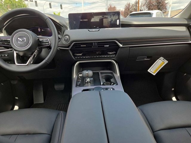 Thumbnail: 2026 Mazda CX-70 - 18