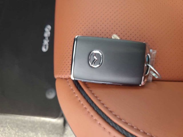 Thumbnail: 2025 Mazda CX-50 - 28