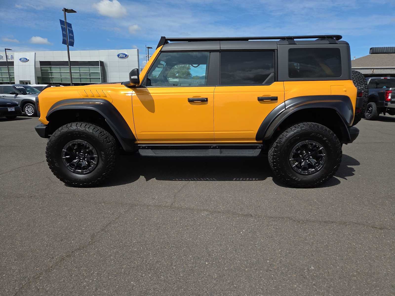 Thumbnail: 2022 Ford Bronco - 10