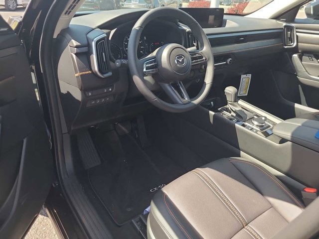 Thumbnail: 2025 Mazda CX-50 - 10