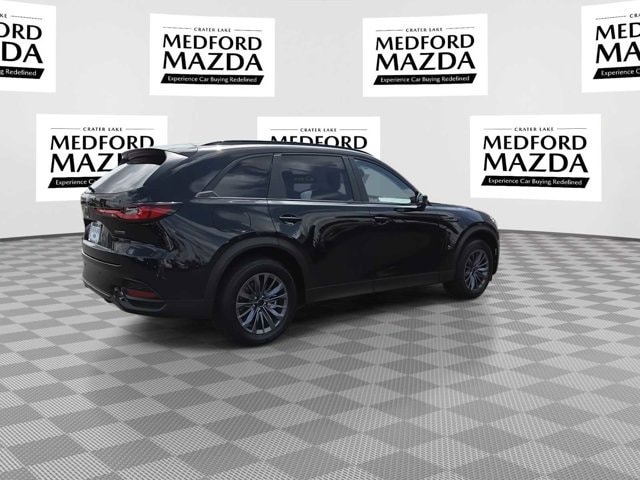 Thumbnail: 2026 Mazda CX-70 - 8