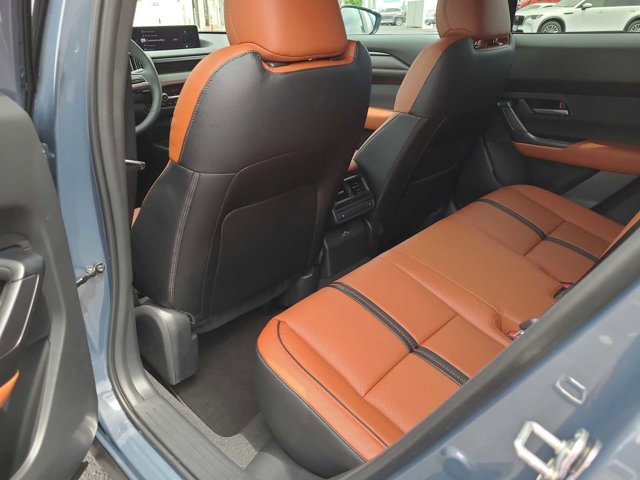 Thumbnail: 2025 Mazda CX-50 - 20