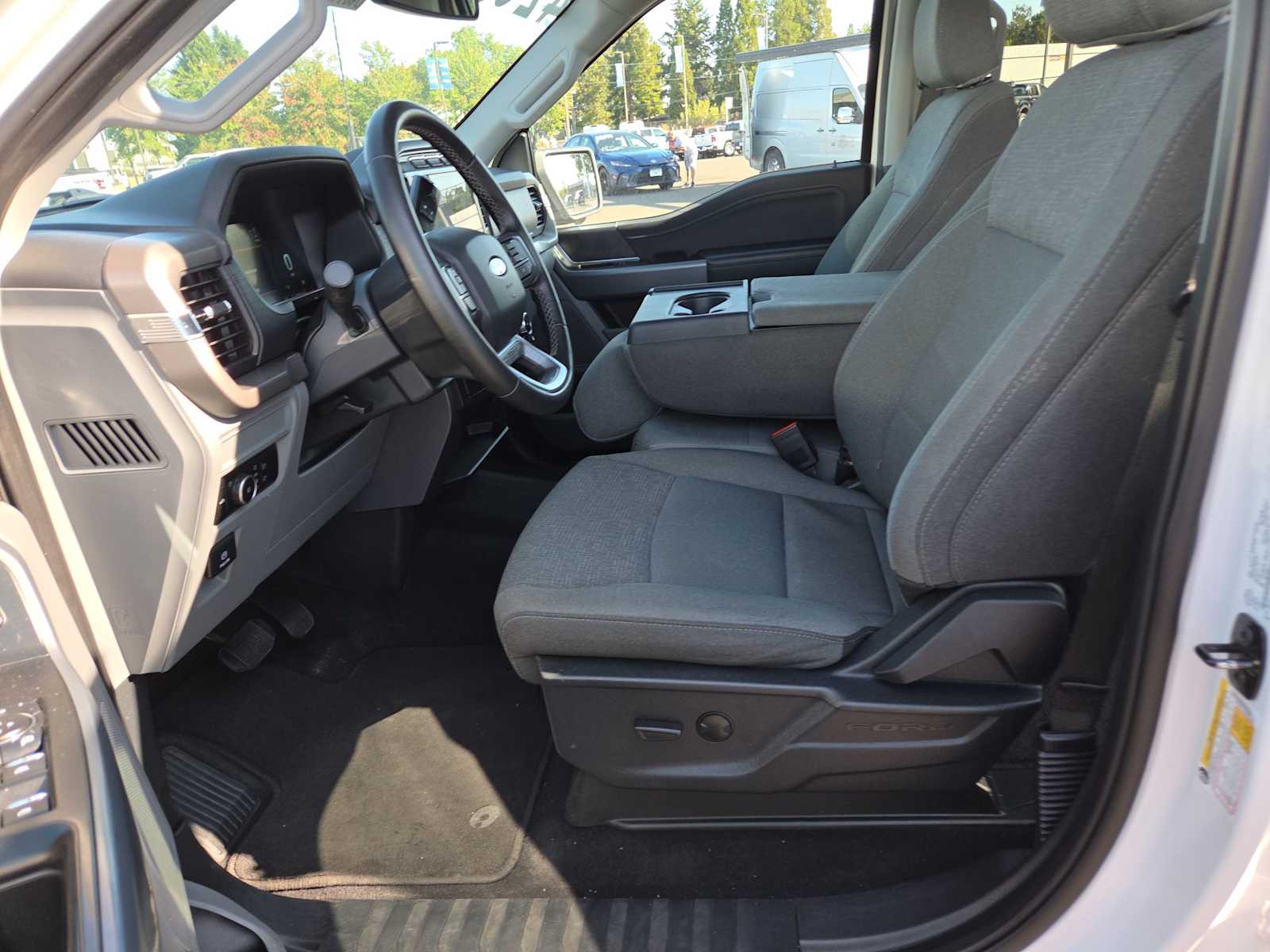 2024 Ford F-150 XLT - Photo 19