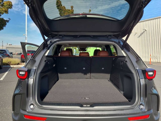 Thumbnail: 2025 Mazda CX-50 - 27