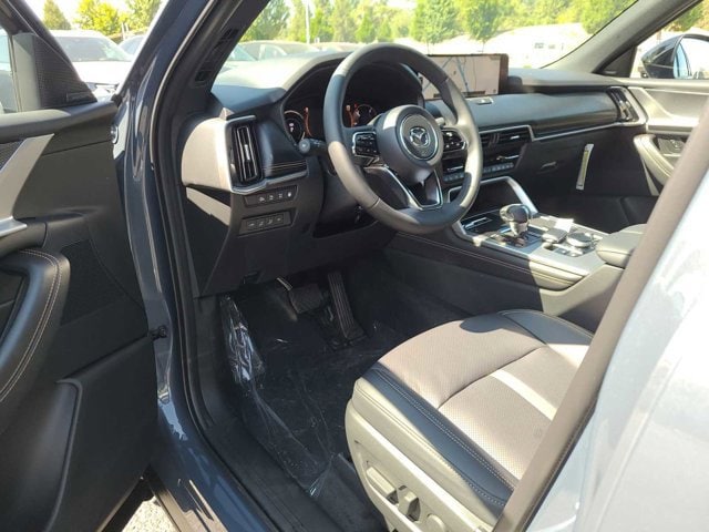 Thumbnail: 2025 Mazda CX-70 - 10