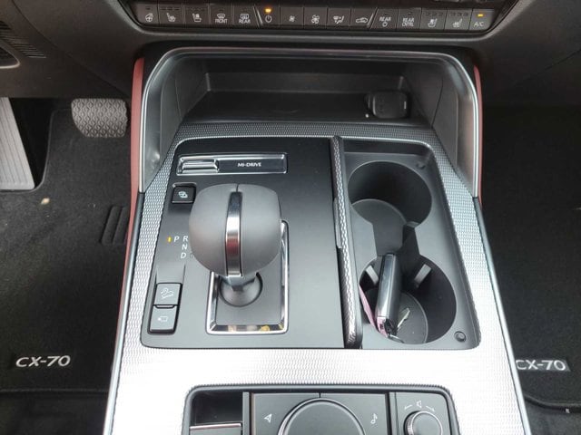 Thumbnail: 2025 Mazda CX-70 - 25