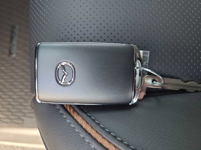 Thumbnail: 2025 Mazda CX-50 - 28