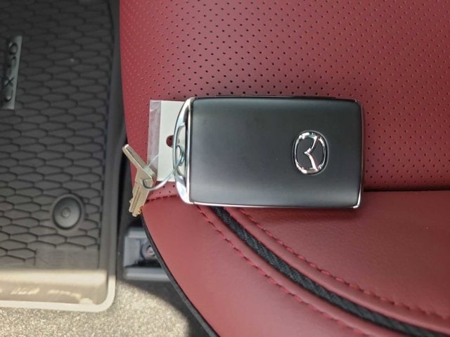 Thumbnail: 2025 Mazda CX-50 - 28