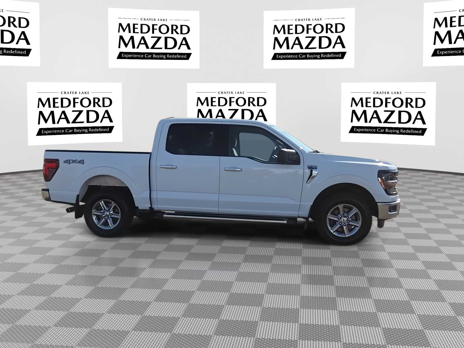2024 Ford F-150 XLT - Photo 9