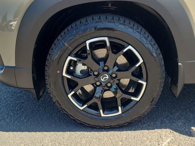 Thumbnail: 2025 Mazda CX-50 - 16