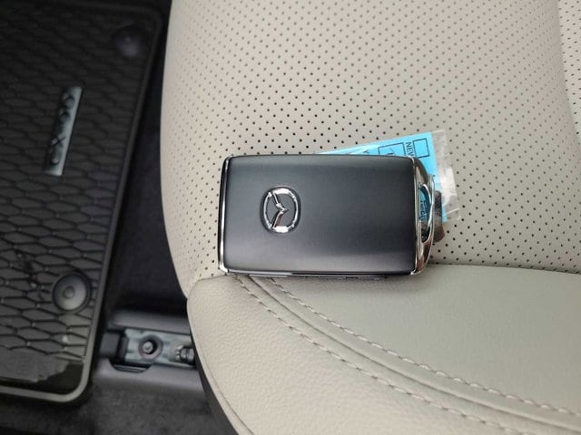 Thumbnail: 2026 Mazda CX-90 - 27