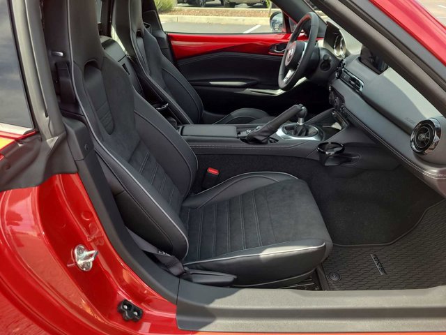 Thumbnail: 2025 Mazda MX-5 Miata - 20