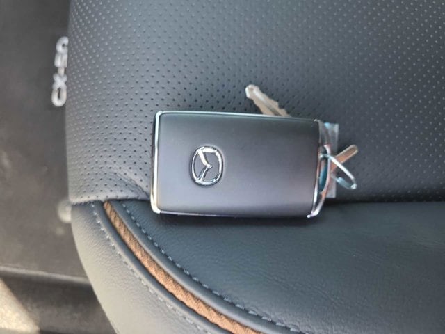 Thumbnail: 2025 Mazda CX-50 - 28