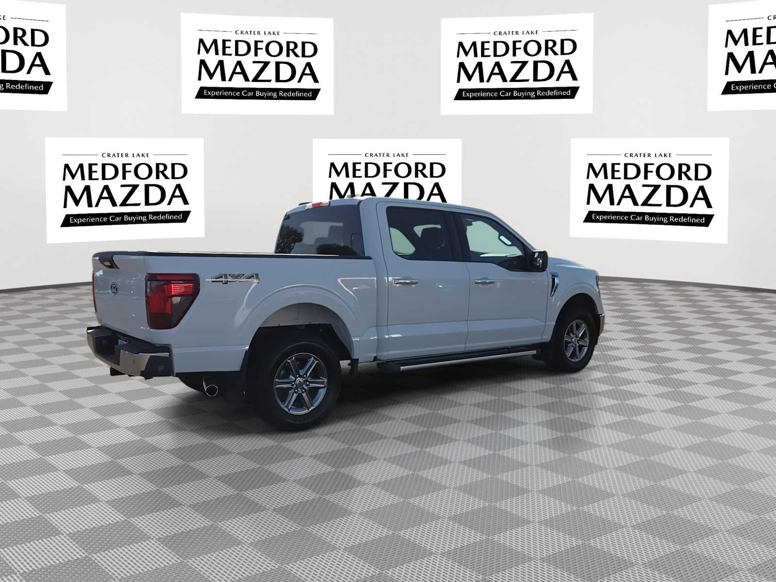 2024 Ford F-150 XLT - Photo 8