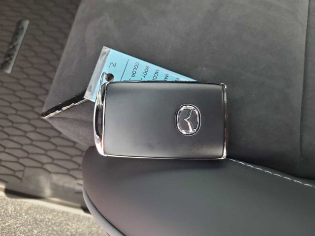 Thumbnail: 2025 Mazda MX-5 Miata - 26