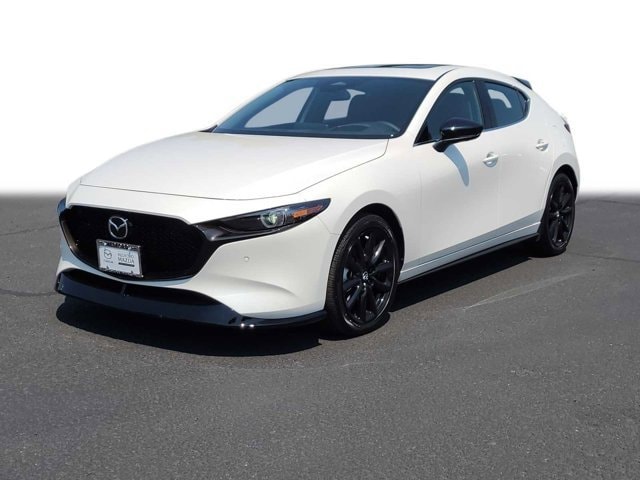 2025 Mazda Mazda3 Premium -
                Medford, OR