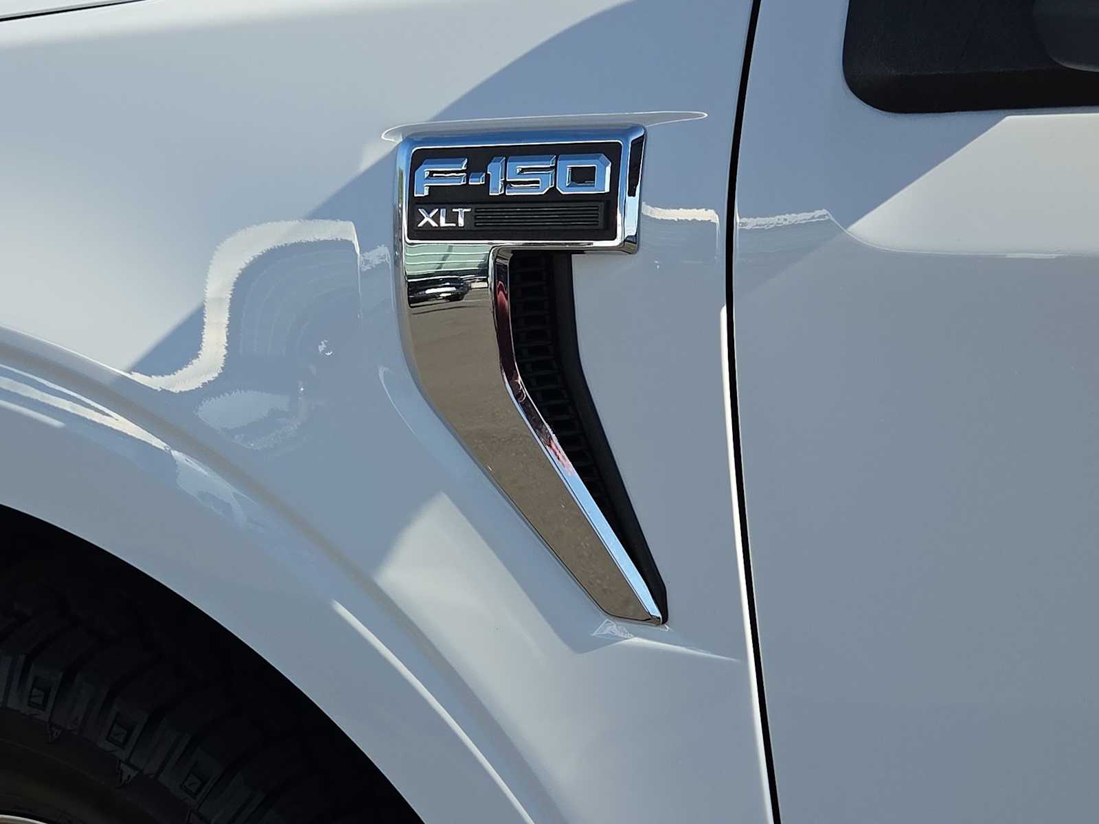 2024 Ford F-150 XLT - Photo 15