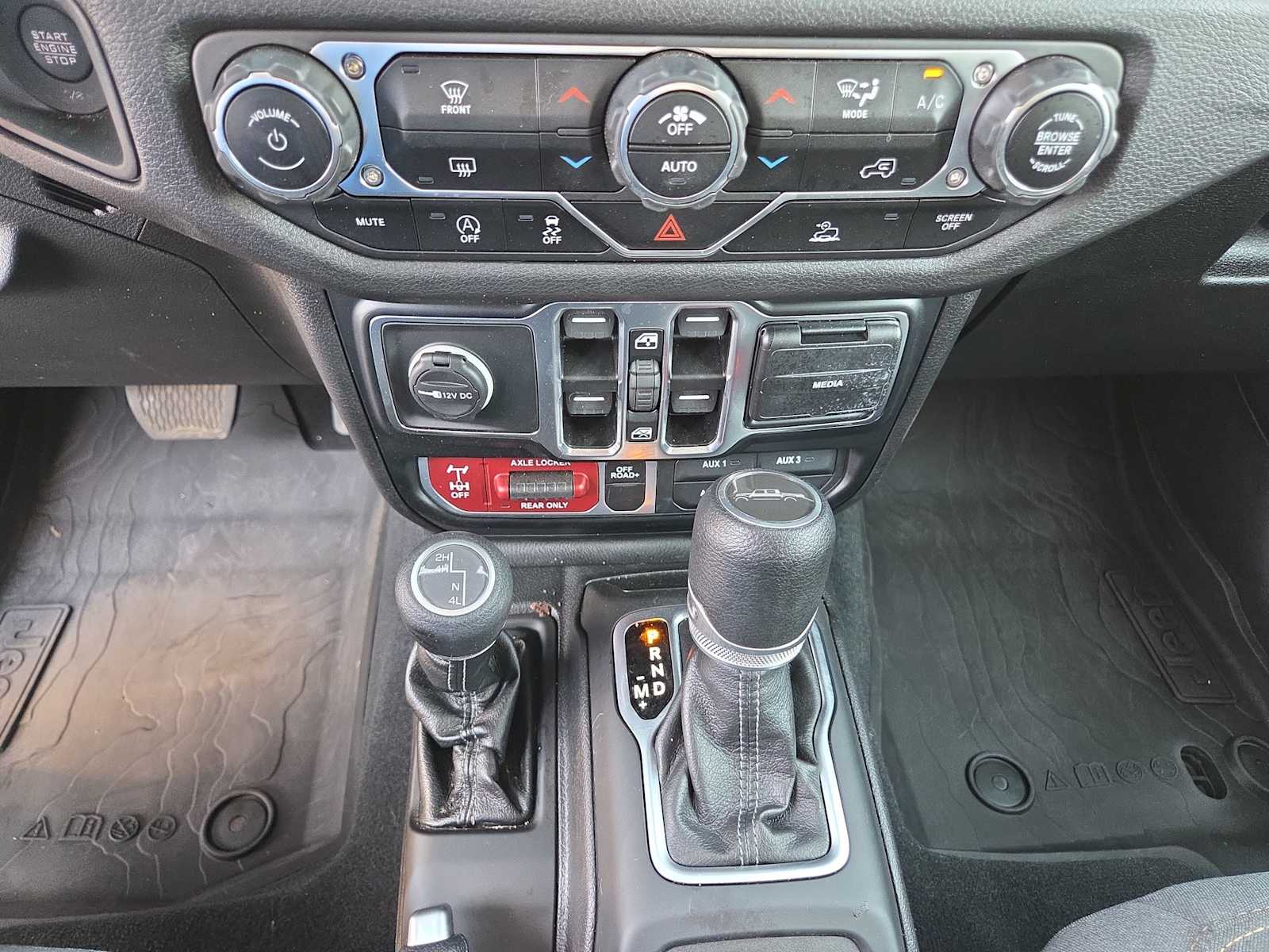 Photo 25