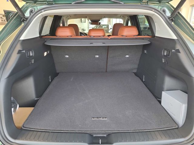 Thumbnail: 2025 Mazda CX-50 - 27