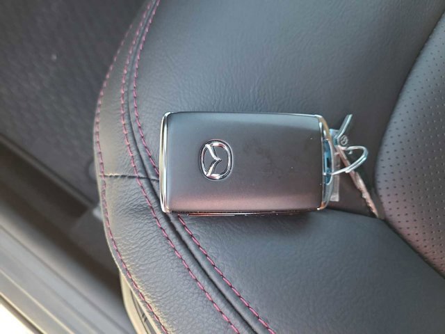 Thumbnail: 2025 Mazda CX-5 - 28