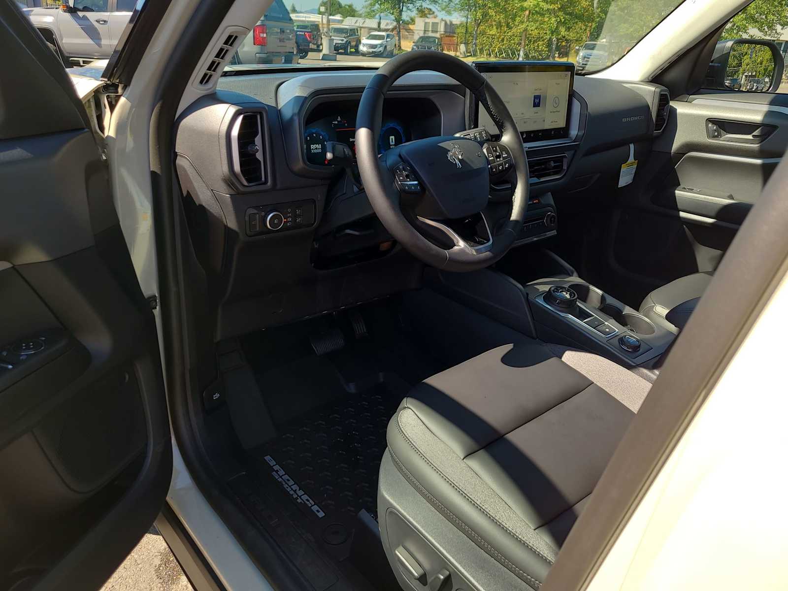 Thumbnail: 2025 Ford Bronco Sport - 10