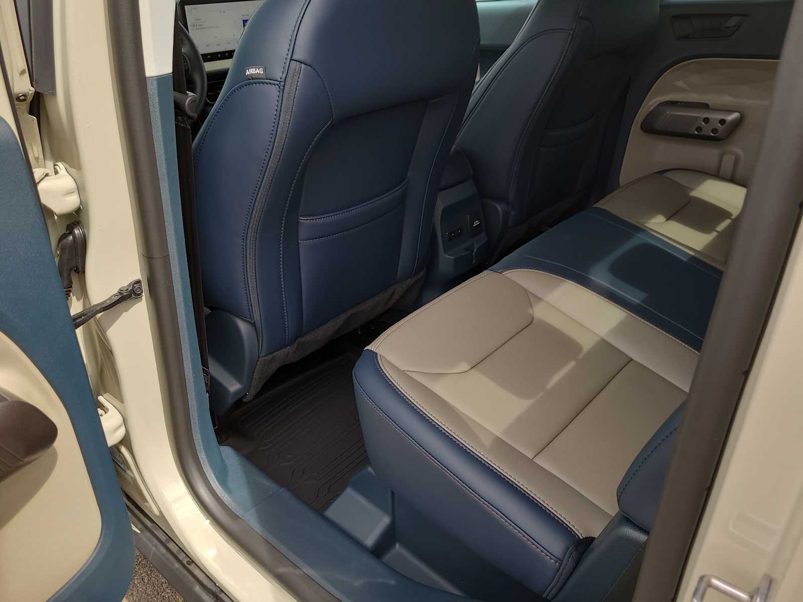 Thumbnail: 2025 Ford Maverick - 20