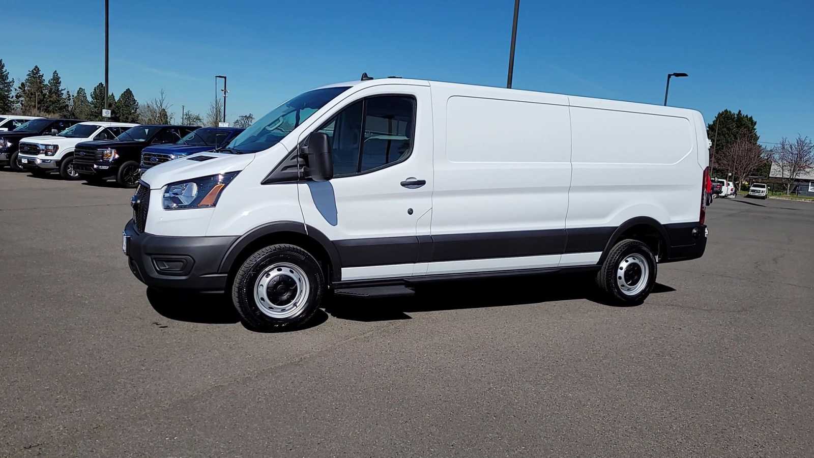 2024 Ford Transit photo 4