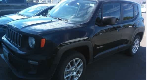 2023 Jeep Renegade Latitude 4x4's photo