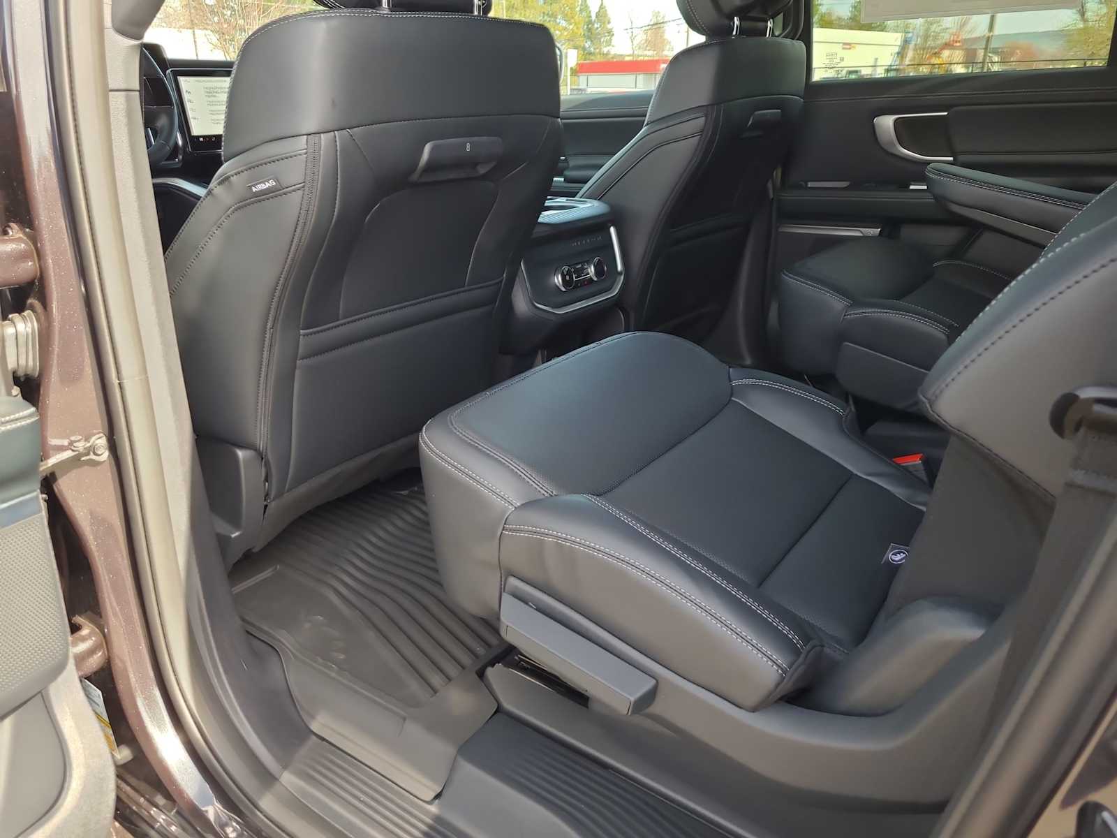 Thumbnail: 2026 Ford Expedition MAX - 20