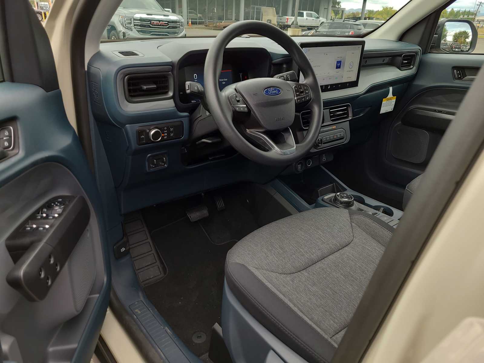 Thumbnail: 2025 Ford Maverick - 10