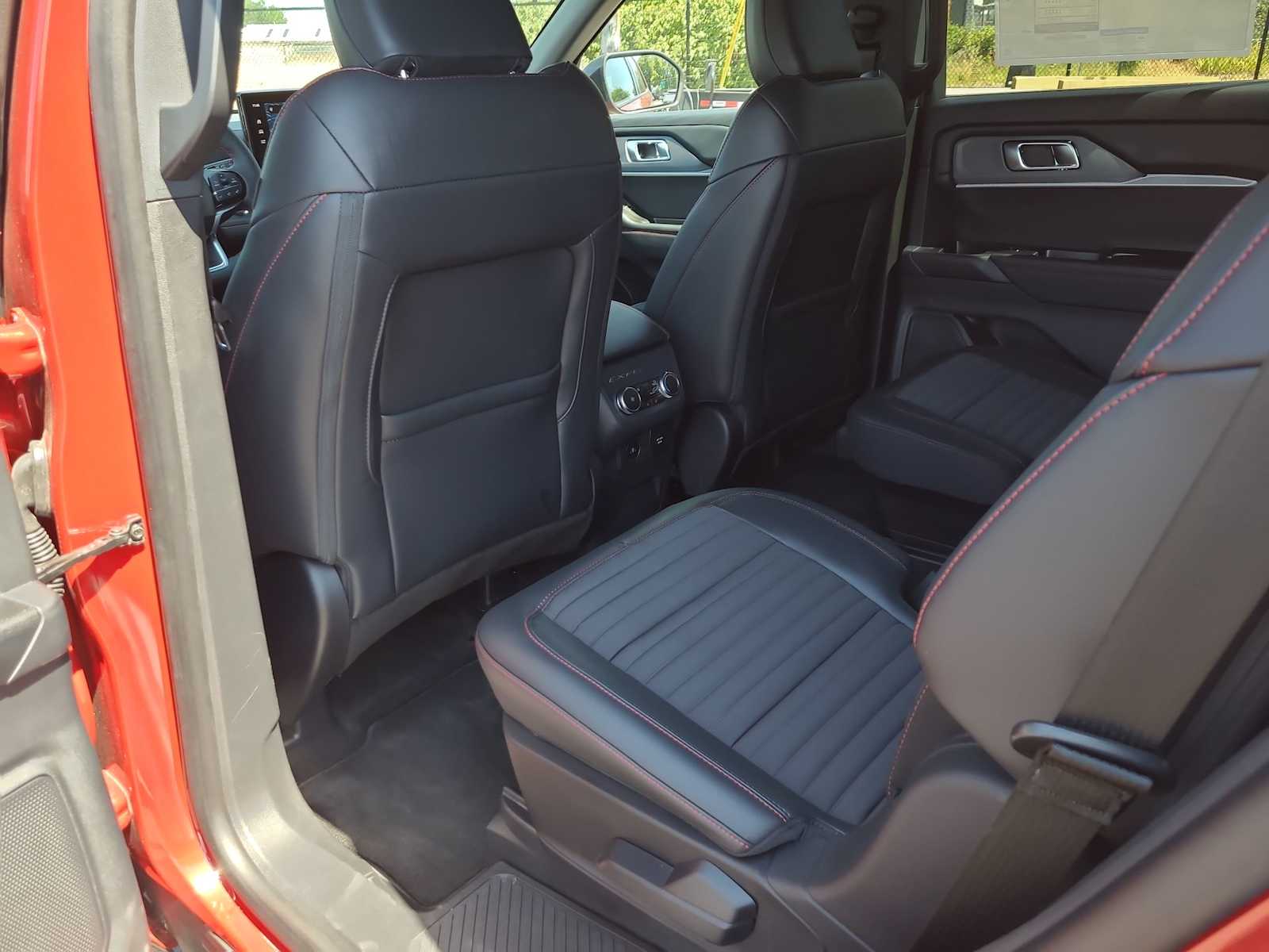 Thumbnail: 2025 Ford Explorer - 20