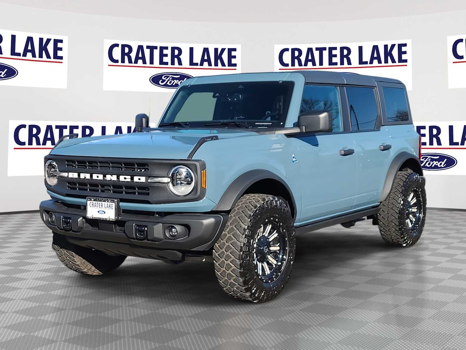 2022 Ford Bronco 4-Door Black Diamond's photo