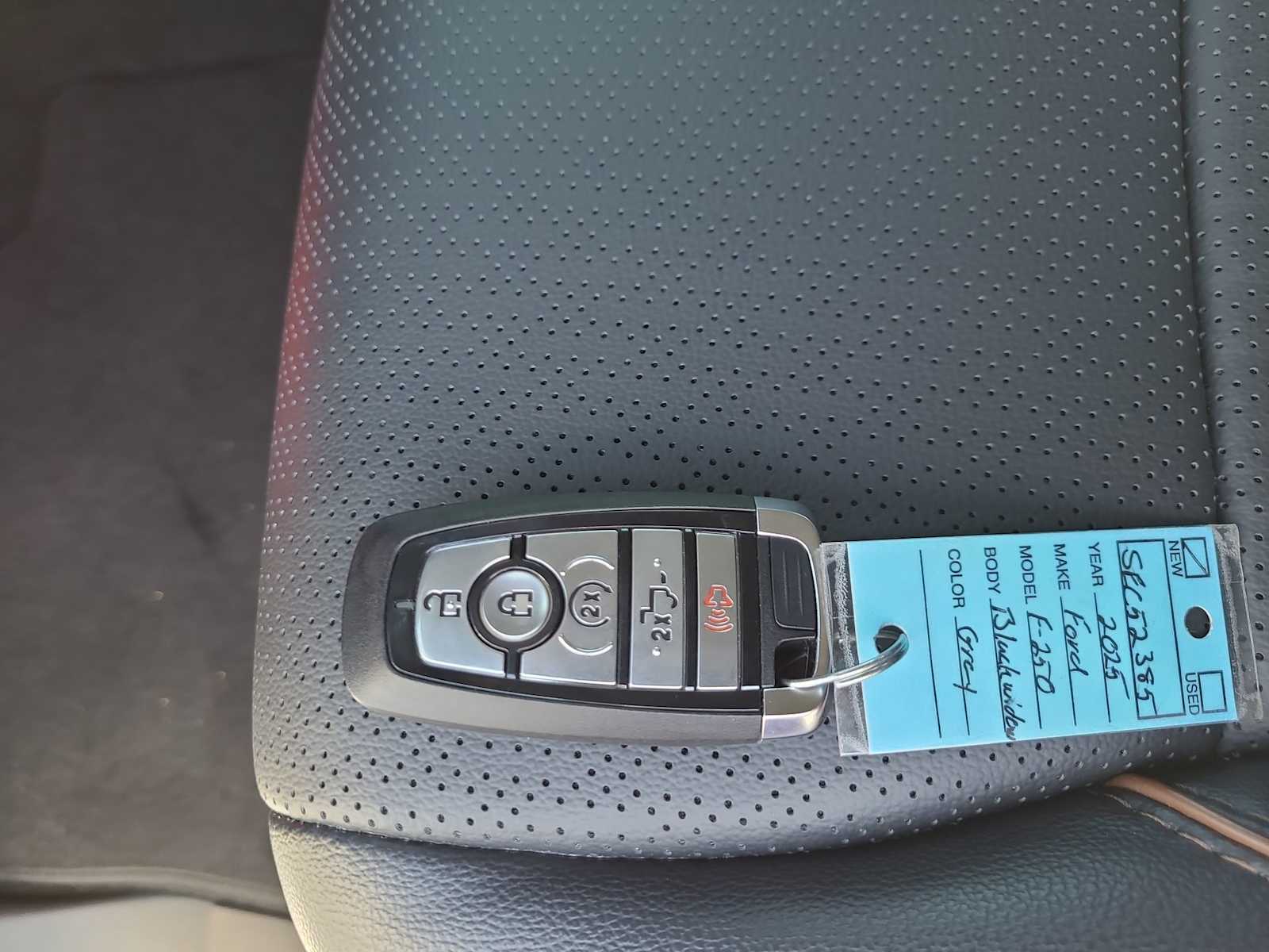 Thumbnail: 2025 Ford F-250 - 28