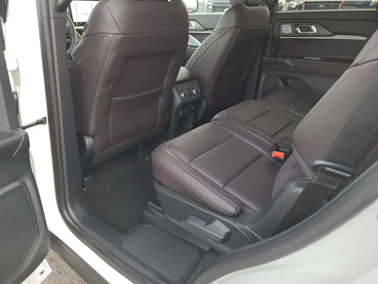 Thumbnail: 2026 Ford Explorer - 20