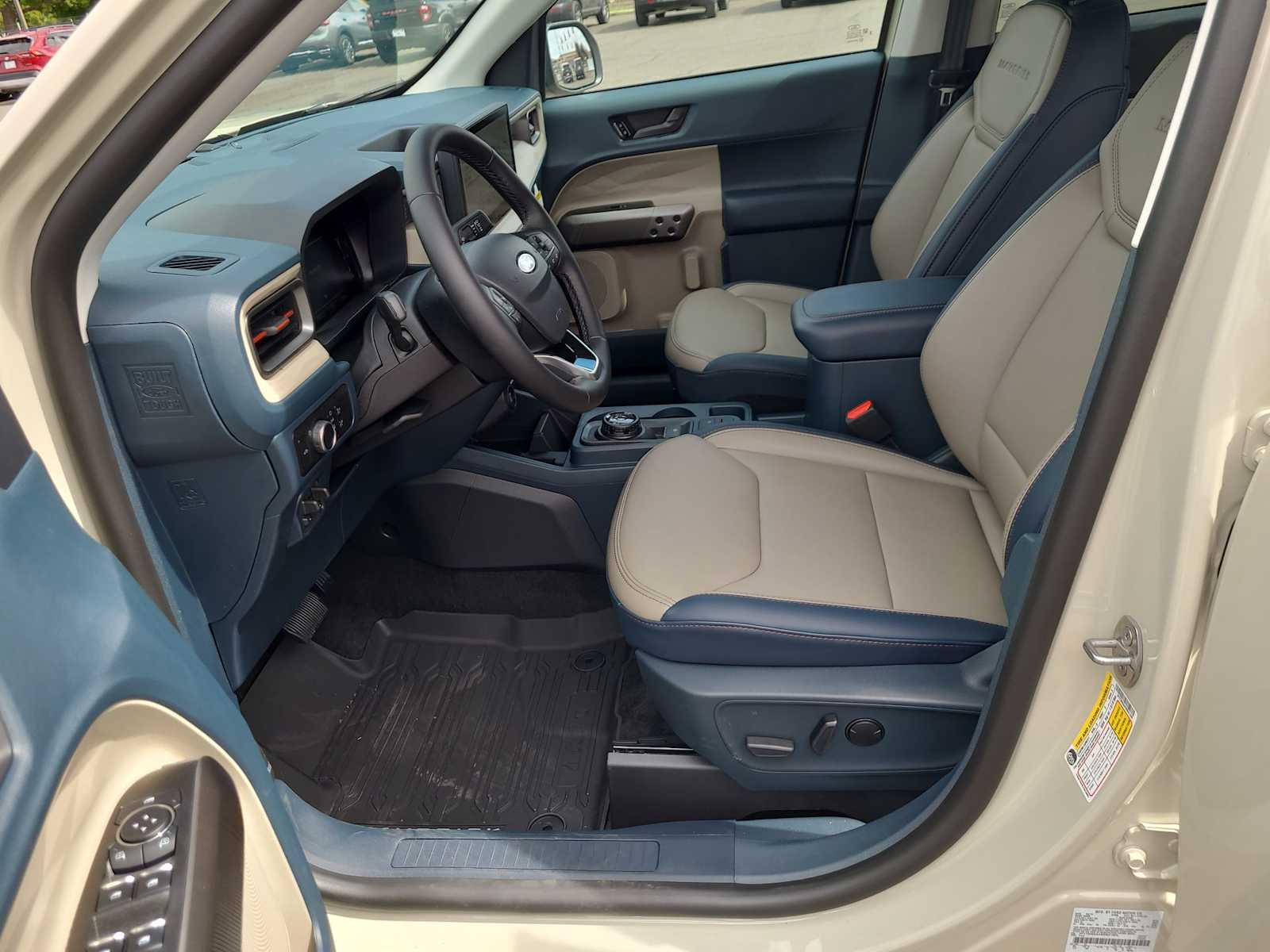 Thumbnail: 2025 Ford Maverick - 19