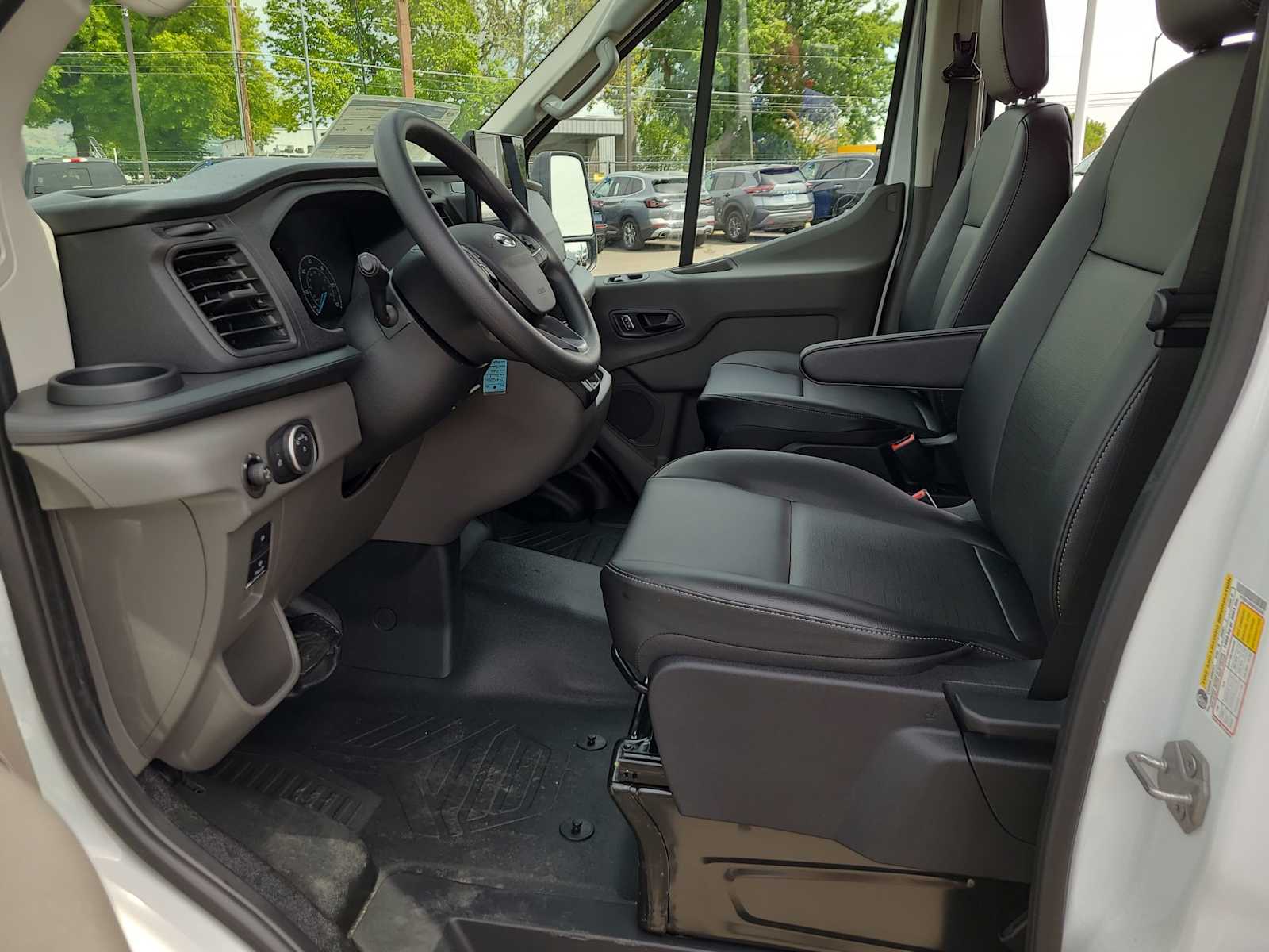 Thumbnail: 2025 Ford Transit Series - 19