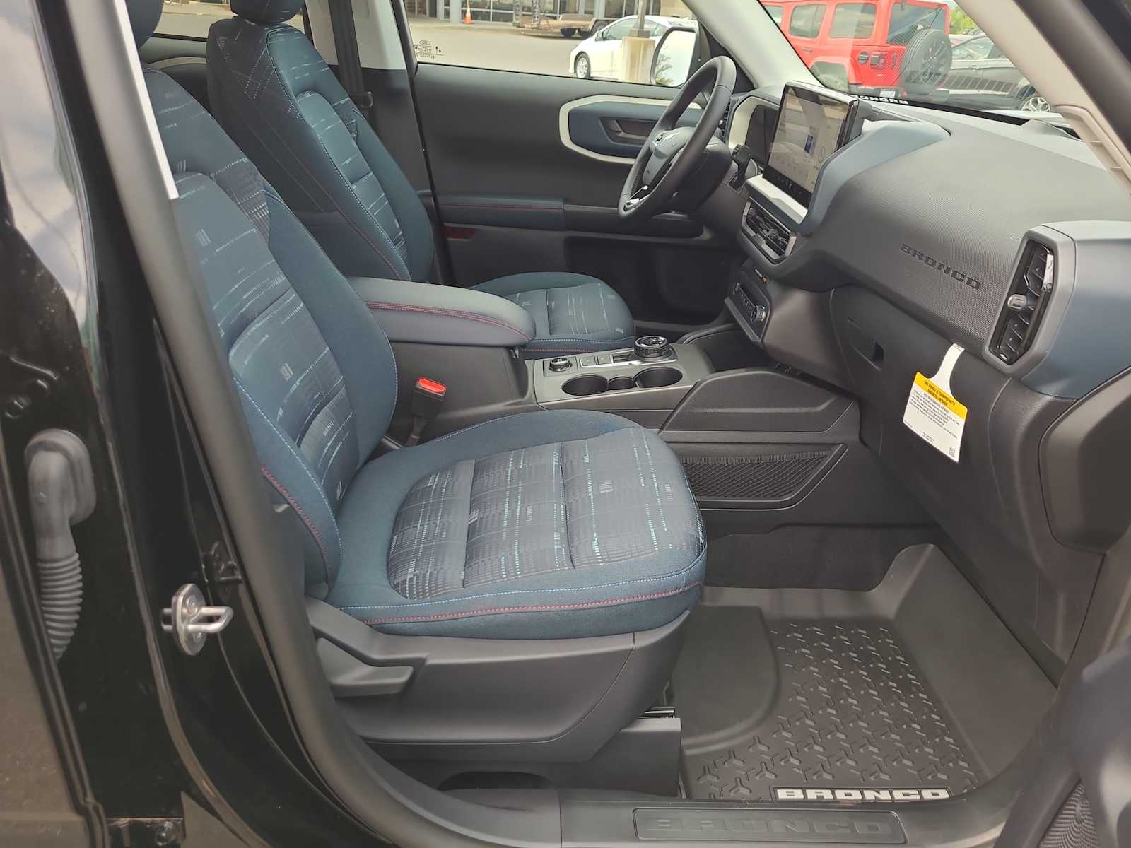 Thumbnail: 2025 Ford Bronco Sport - 22