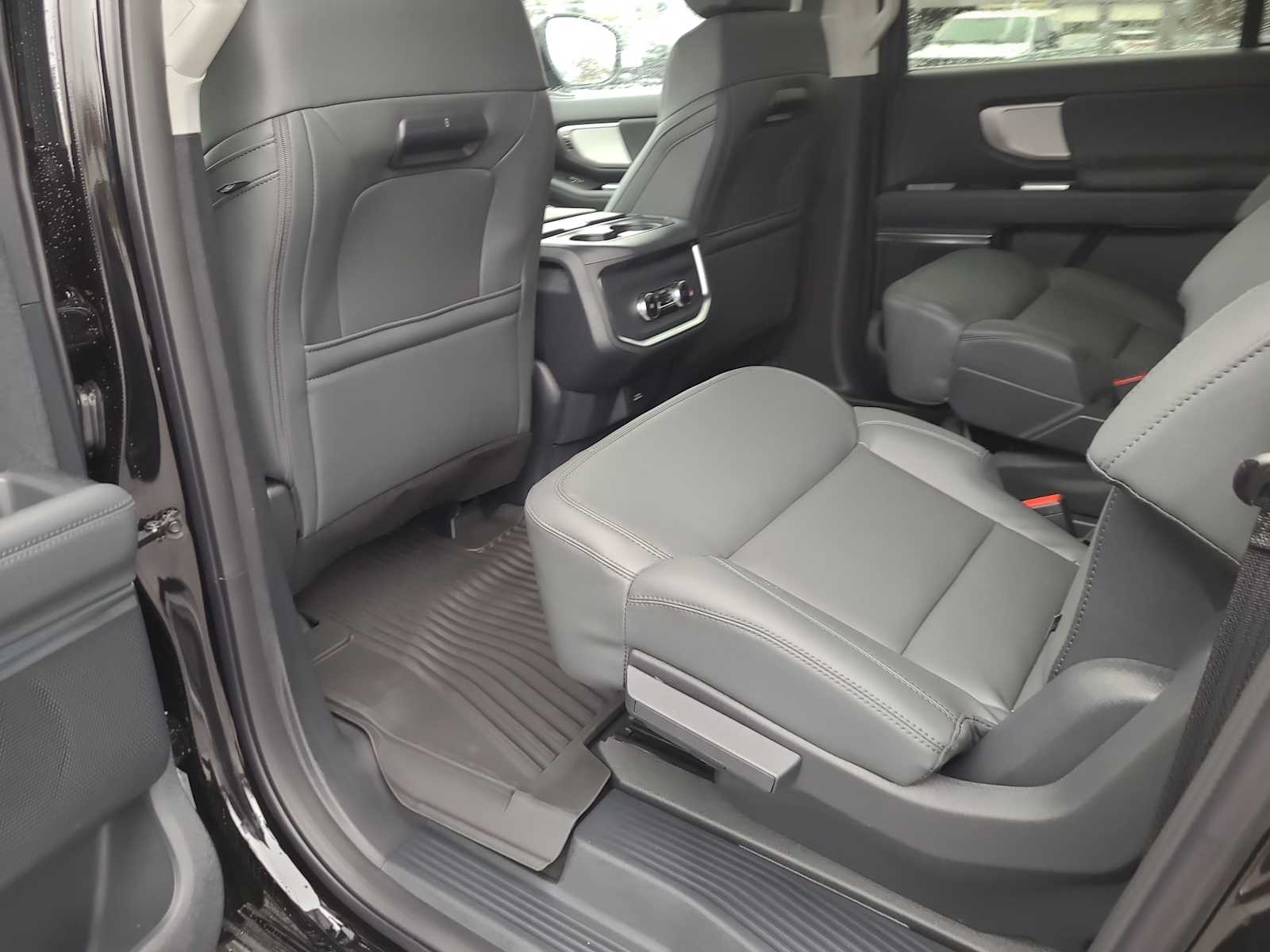 Thumbnail: 2026 Ford Expedition MAX - 20