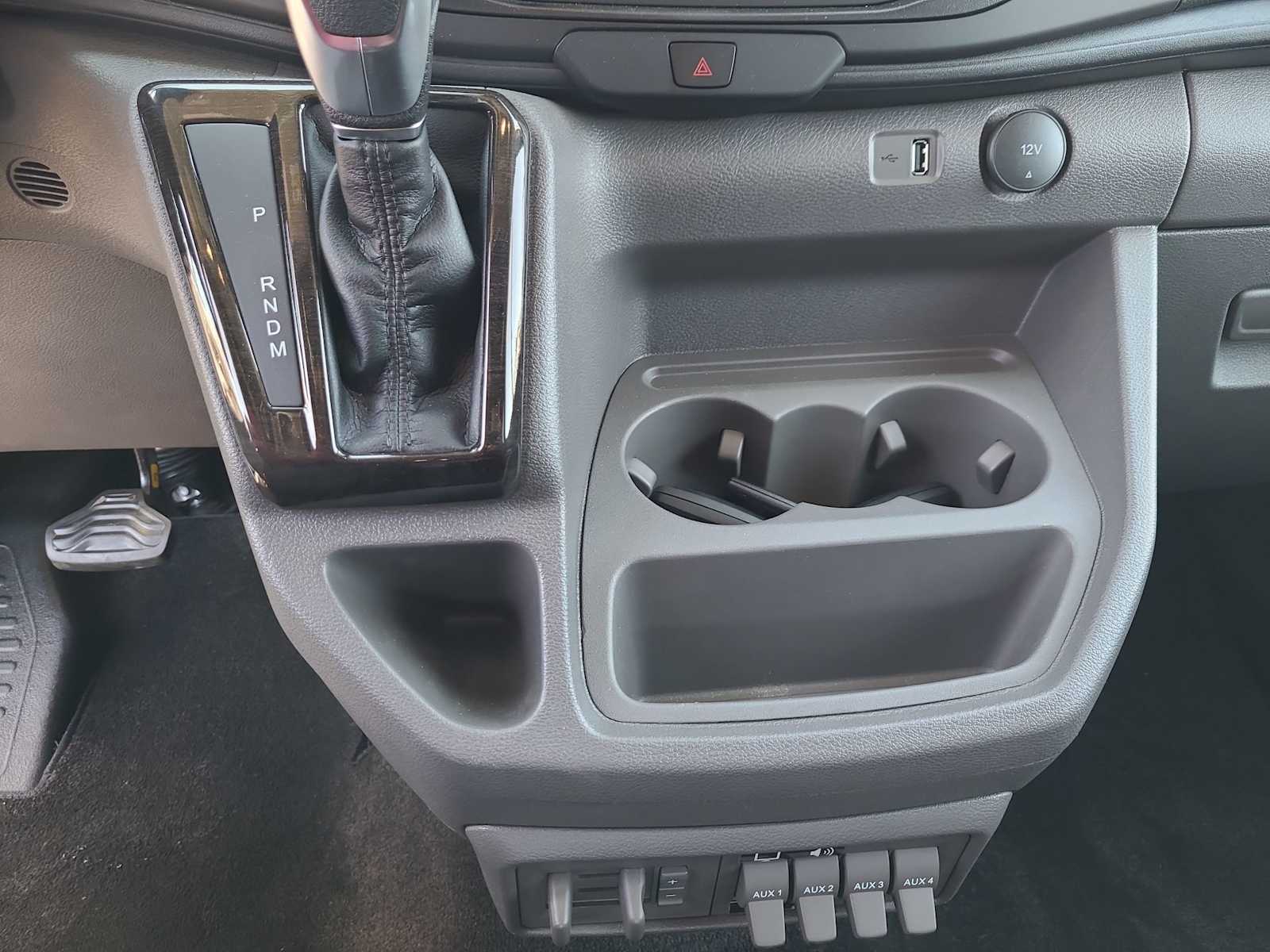 Thumbnail: 2025 Ford Transit Series - 25