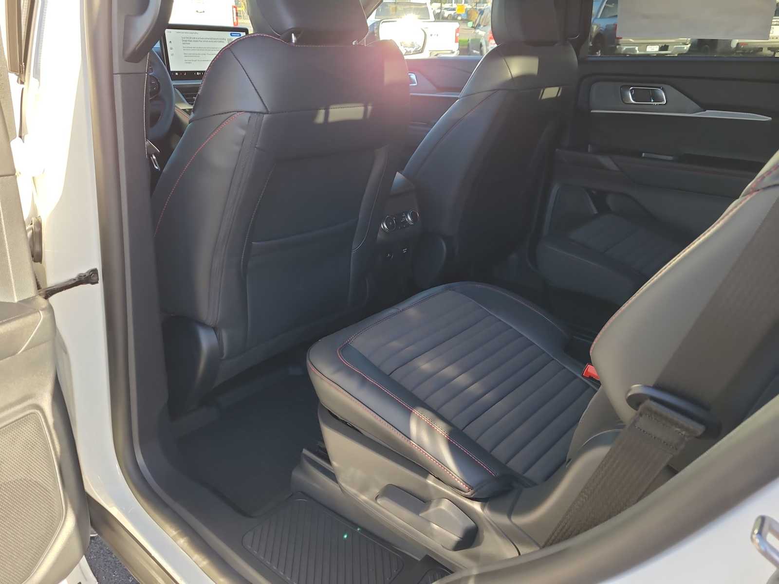 Thumbnail: 2026 Ford Explorer - 20