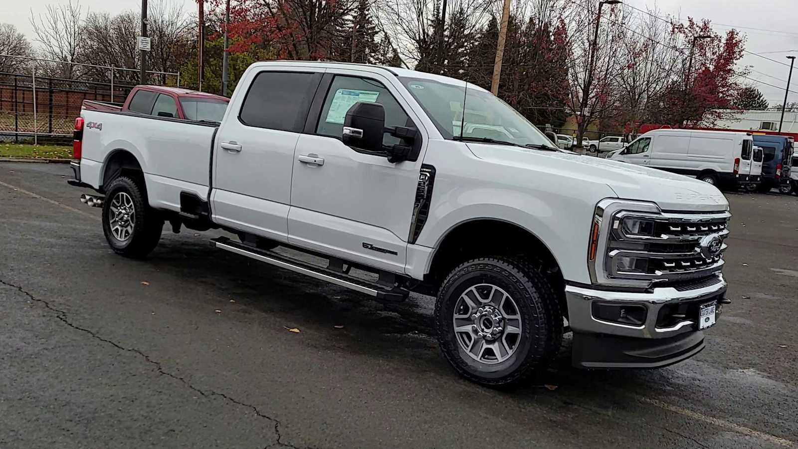 2024 Ford F-250 Lariat photo 2