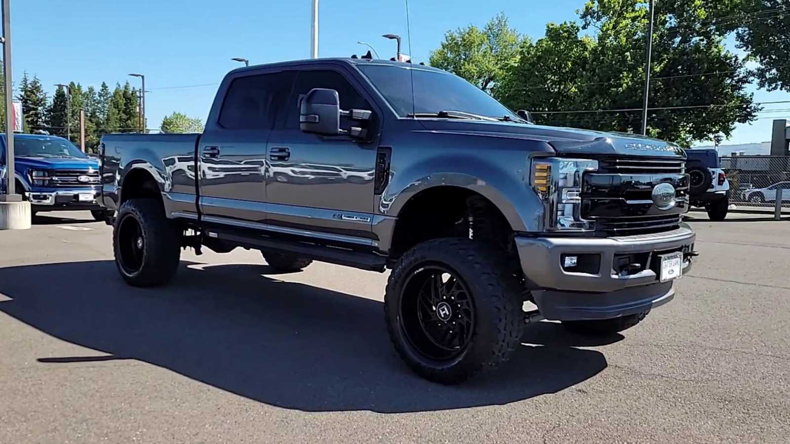 Used 2019 Ford F-350 Super Duty Lariat with VIN 1FT8W3BT9KEE71290 for sale in Medford, OR